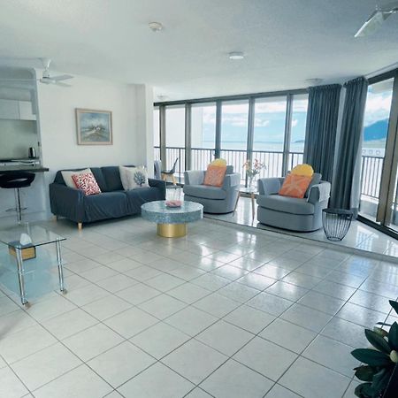 Cairns Ocean View Apartment In Aquarius Kültér fotó