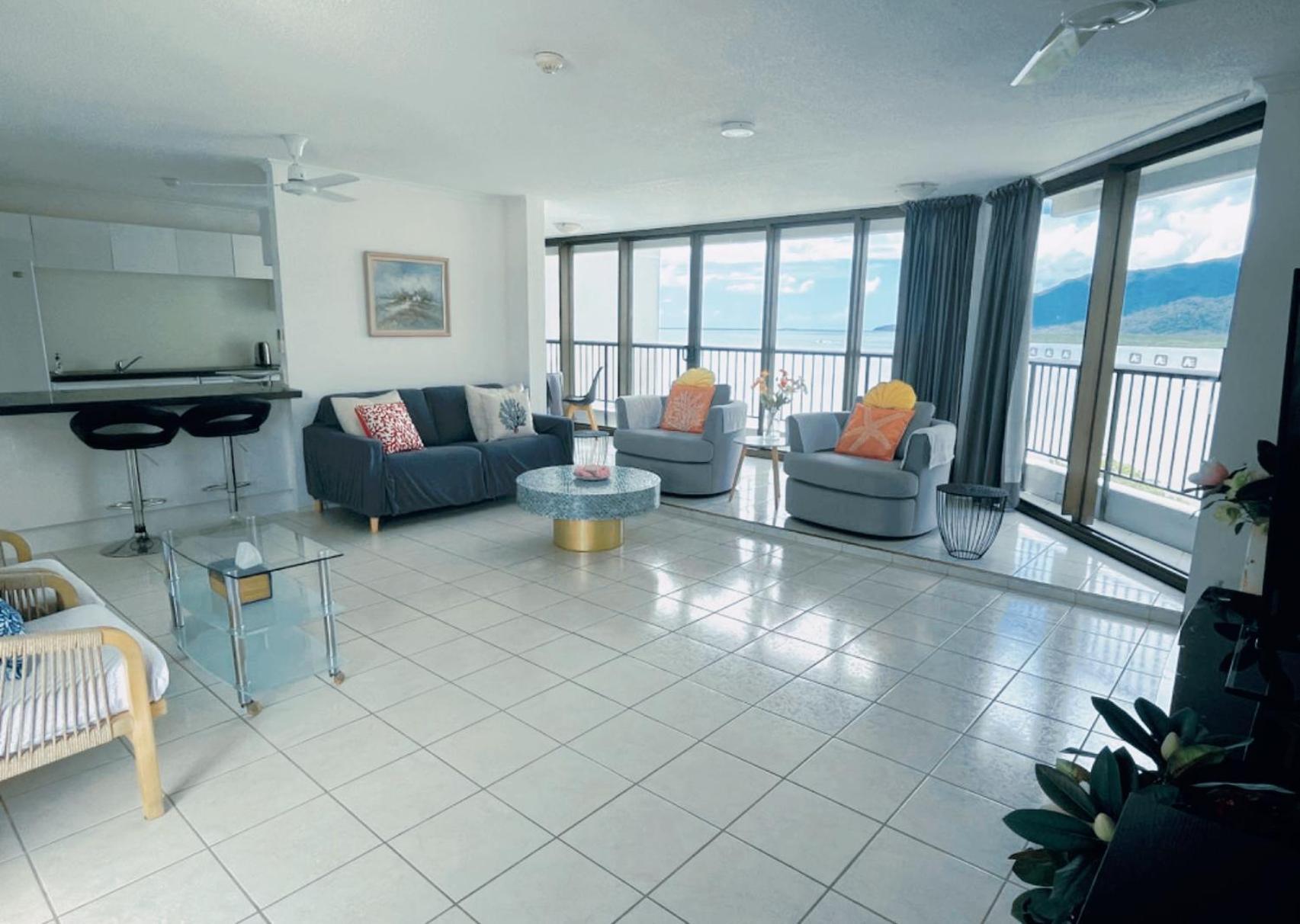 Cairns Ocean View Apartment In Aquarius Kültér fotó