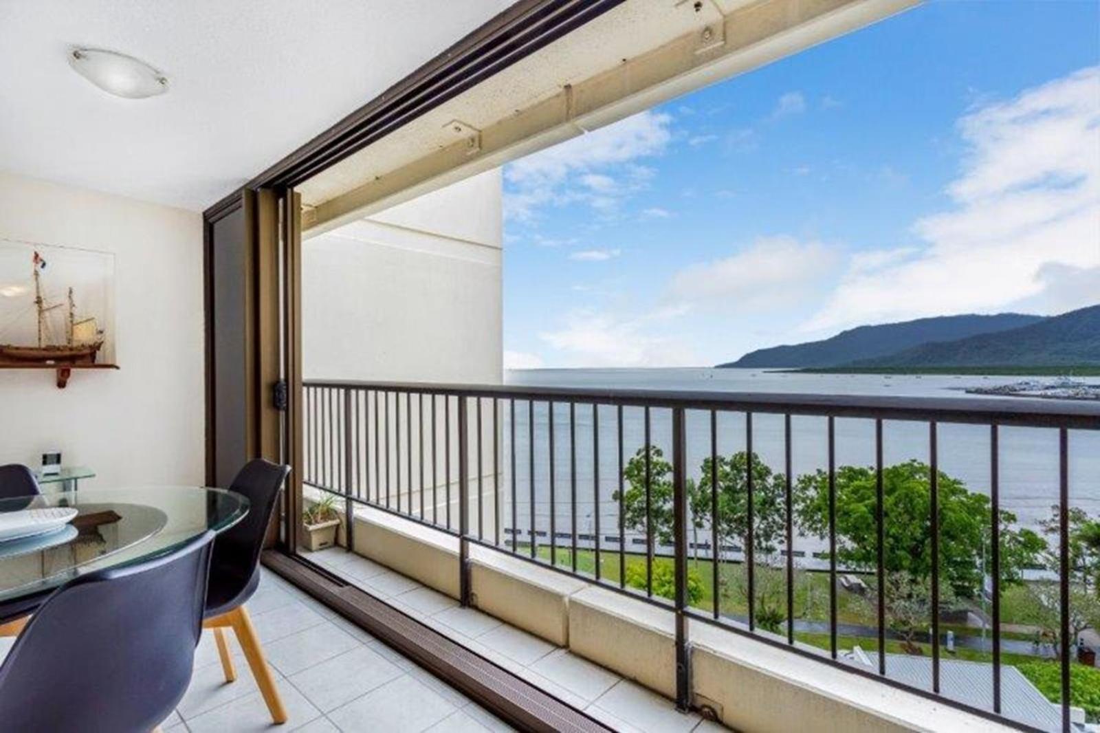 Cairns Ocean View Apartment In Aquarius Kültér fotó